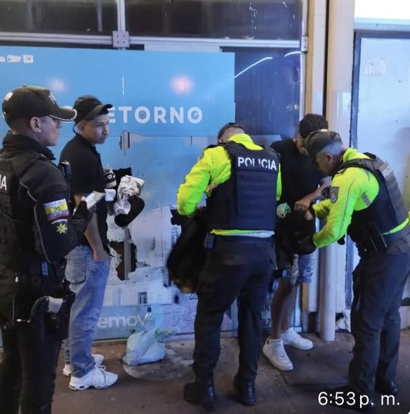 A LA TERMINACIÓN EL FERIADO DE CARNAVAL LA POLICÍA REALIZA CONTROL EN UNIDADES DE TRANSPORTE, PARA GARANTIZAR RETORNO CON SEGURIDAD.